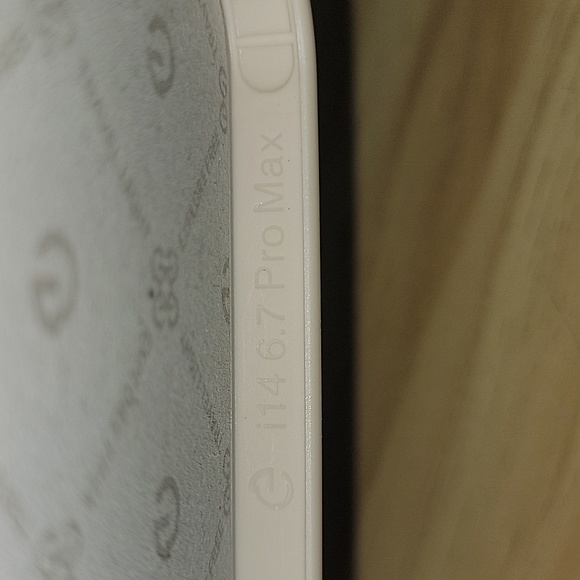 IPhone 14 pro max wallet case - Picture 8 of 8